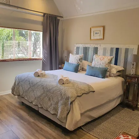 Wild Olive Guest House & Villa Cape Town Exterior photo